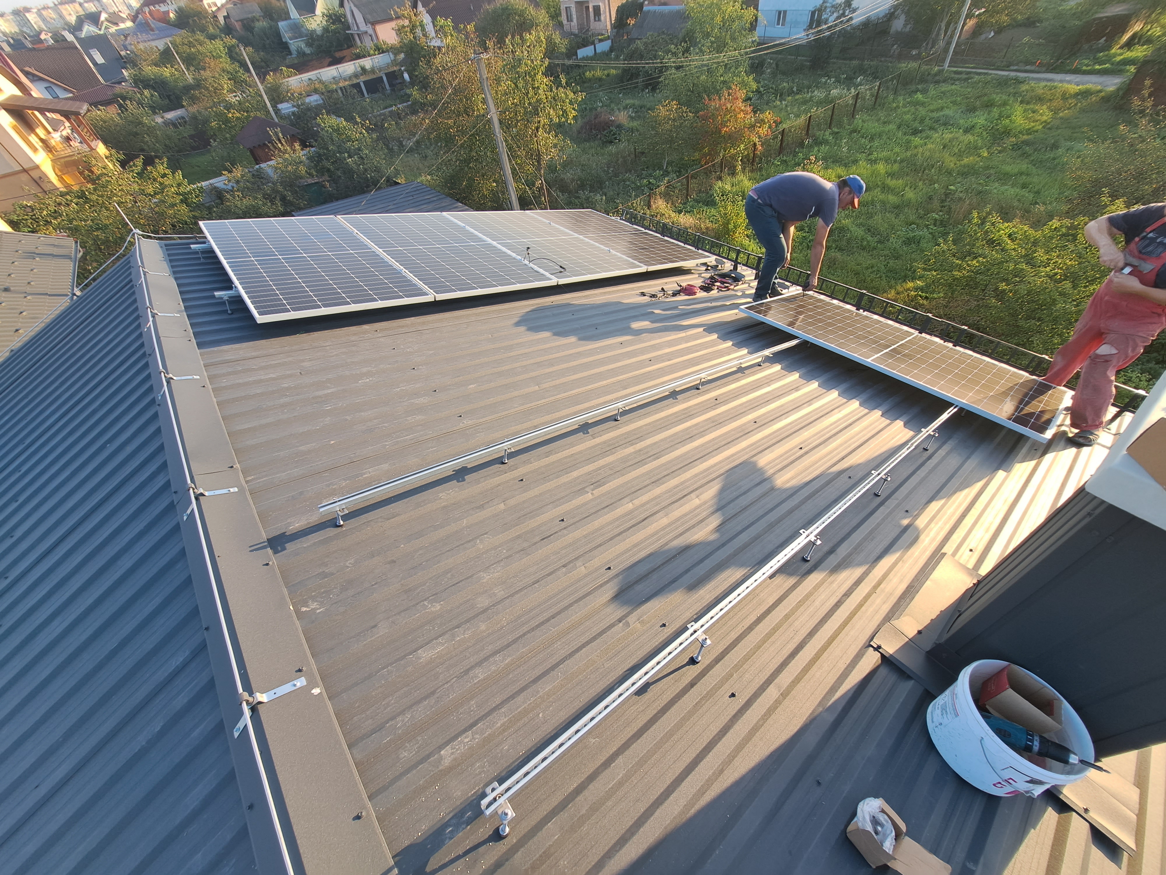 Інсталяція автономних СЕС - дахова станція